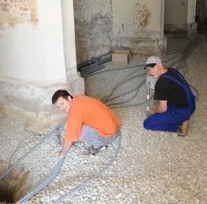 Elektroinstallationen und Betonieren